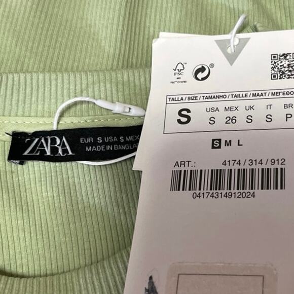 NEW Zara Green Ribbed Flutter Ruffle Sleeve Crew Neck Bodysuit Blouse Top Size S - Picture 4 of 5